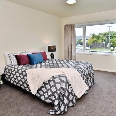 Weston Villa - Spacious & Family Friendly - Bookahome Christchurch Eksteriør billede