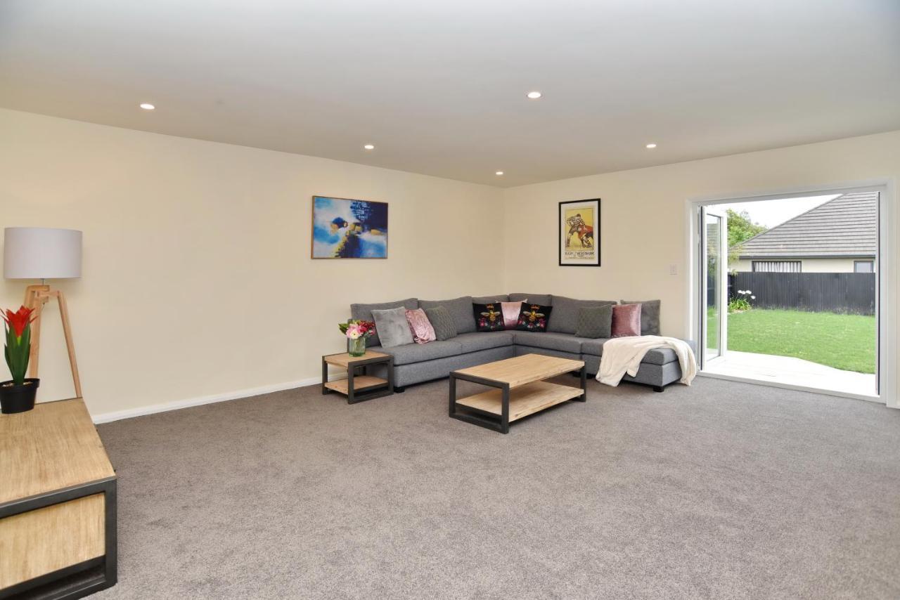 Weston Villa - Spacious & Family Friendly - Bookahome Christchurch Eksteriør billede