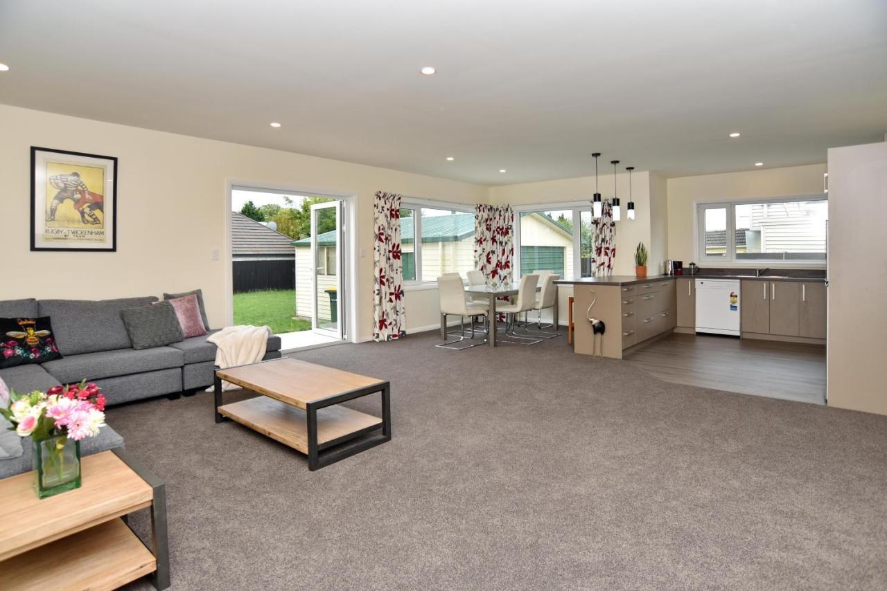 Weston Villa - Spacious & Family Friendly - Bookahome Christchurch Eksteriør billede