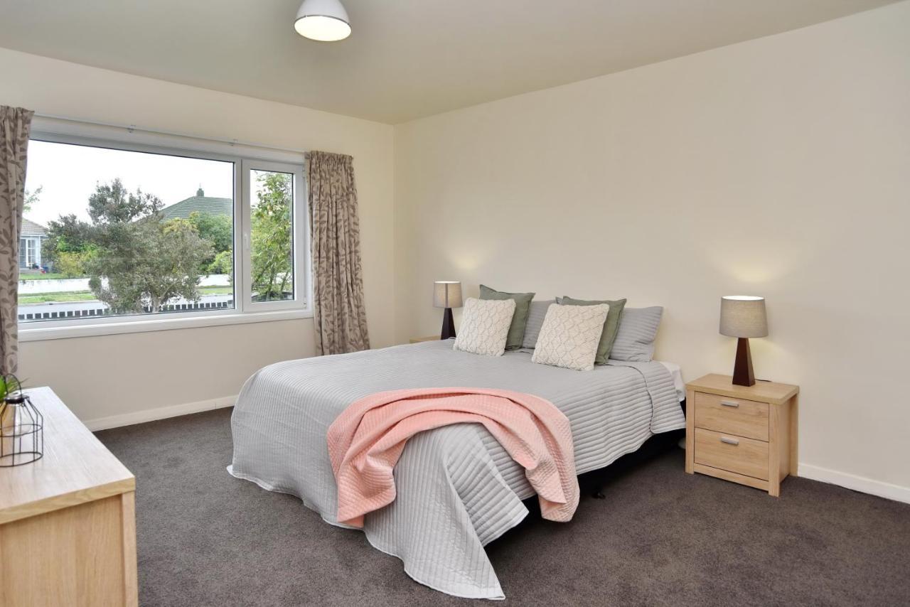 Weston Villa - Spacious & Family Friendly - Bookahome Christchurch Eksteriør billede